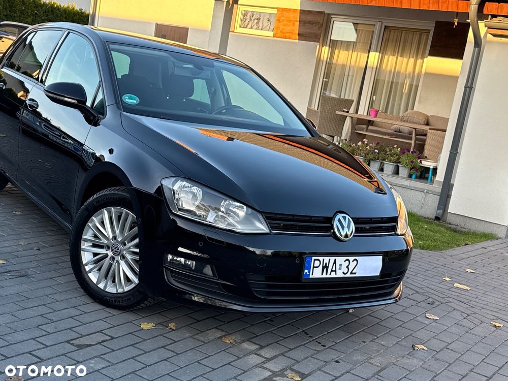 Volkswagen Golf 2.0 TDI BlueMotion Technology Cup - 1