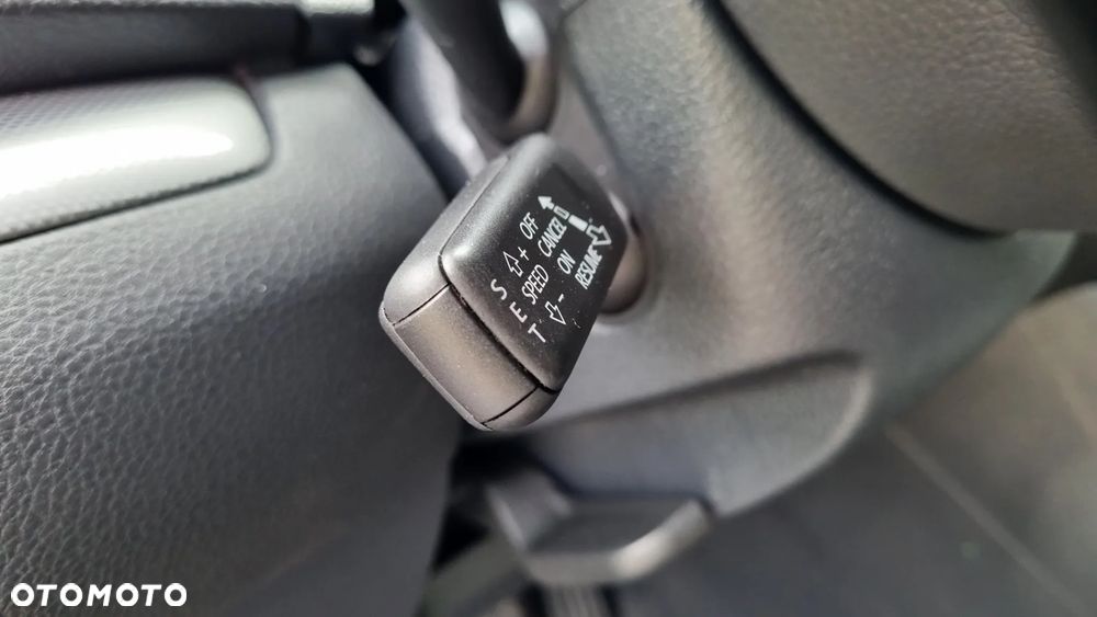 Volkswagen Sharan 2.0 TDI Comfortline - 26