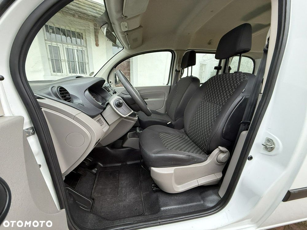 Renault Kangoo 1.6 8V 90 Happy Family - 26