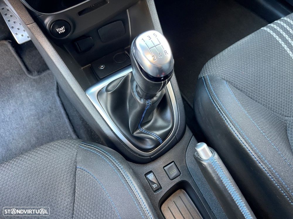 Renault Clio Sport Tourer 0.9 TCE GT Line - 32