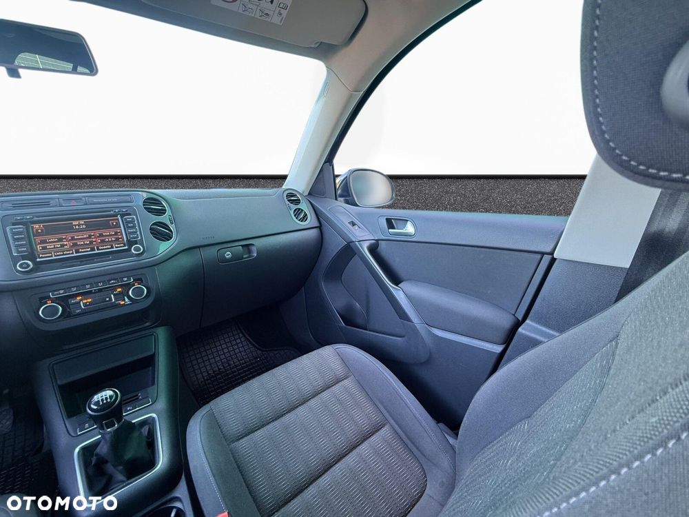 Volkswagen Tiguan - 27