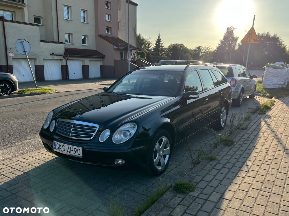 Mercedes-Benz Klasa E 270 CDI T Classic - 9