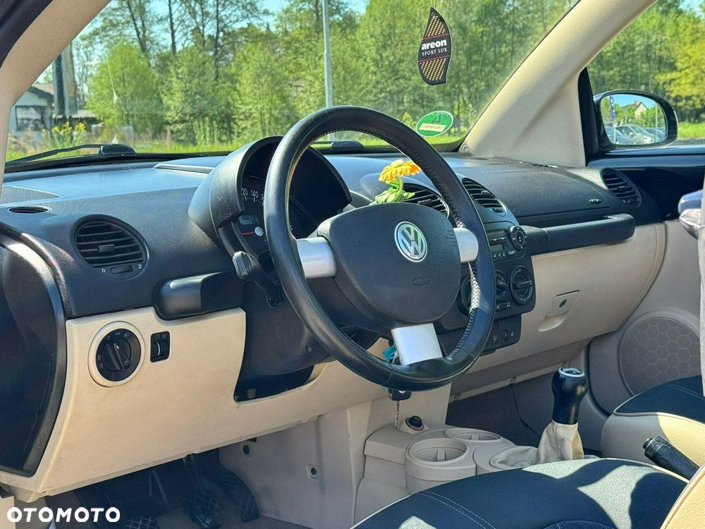 Volkswagen New Beetle 1.6 United - 17