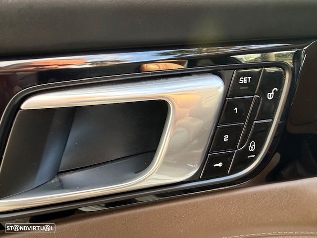 Porsche Panamera Sport Turismo - 23