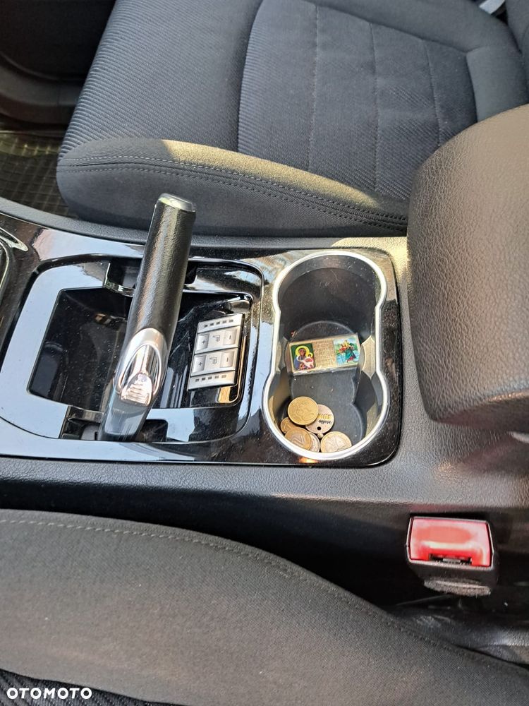 Ford Galaxy 2.2 TDCi DPF Titanium - 12