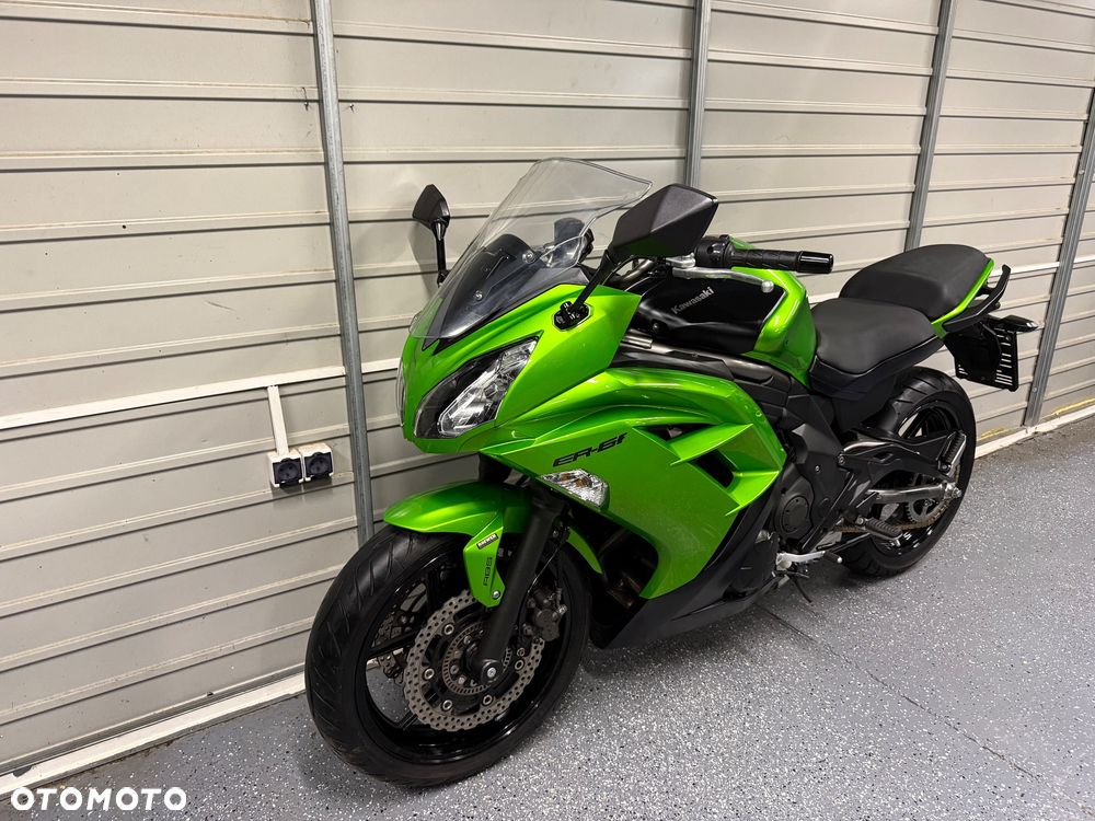 Kawasaki ER - 9