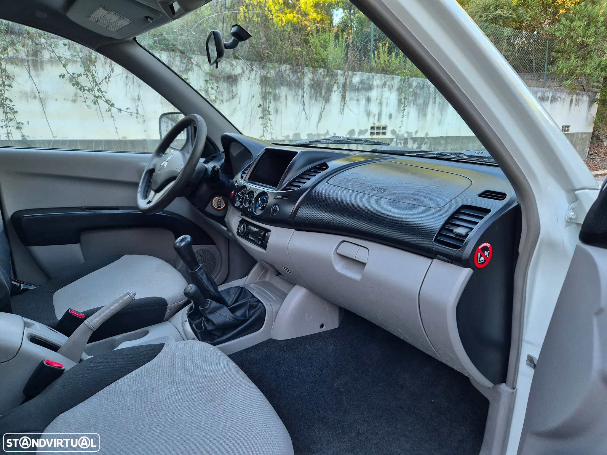 Mitsubishi L200 Cab Simples 4X4 - 9