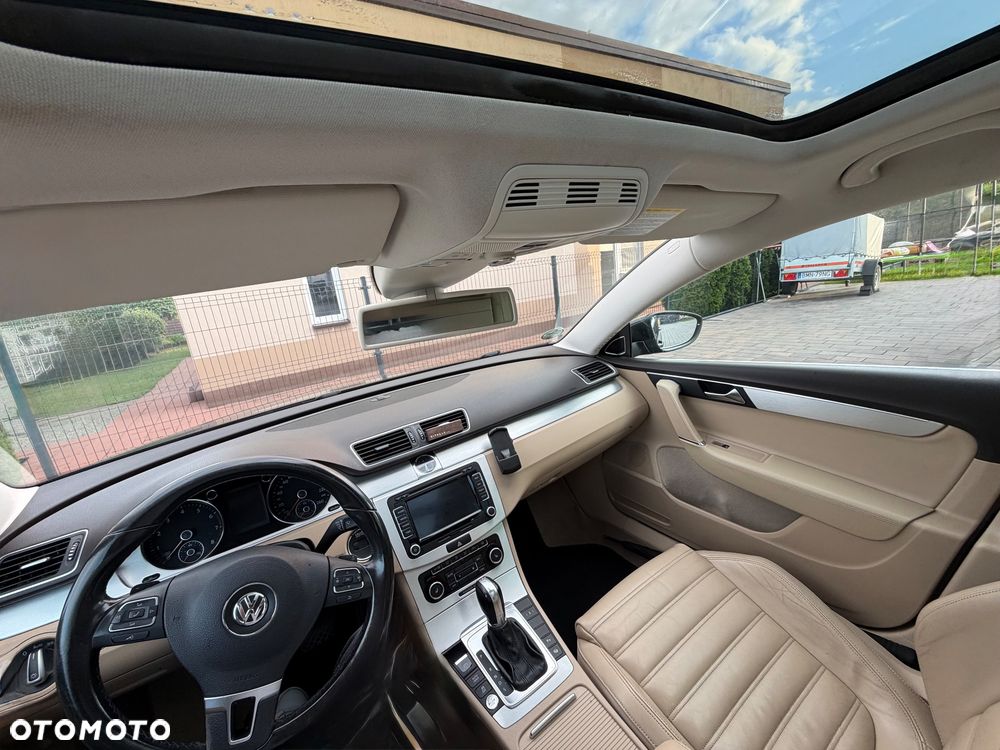 Volkswagen Passat - 9