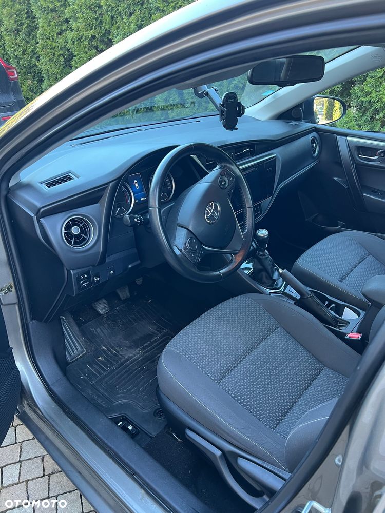 Toyota Corolla 1.6 Comfort - 9