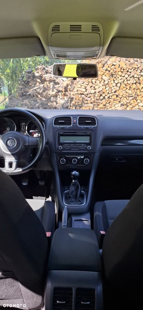 Volkswagen Golf - 8
