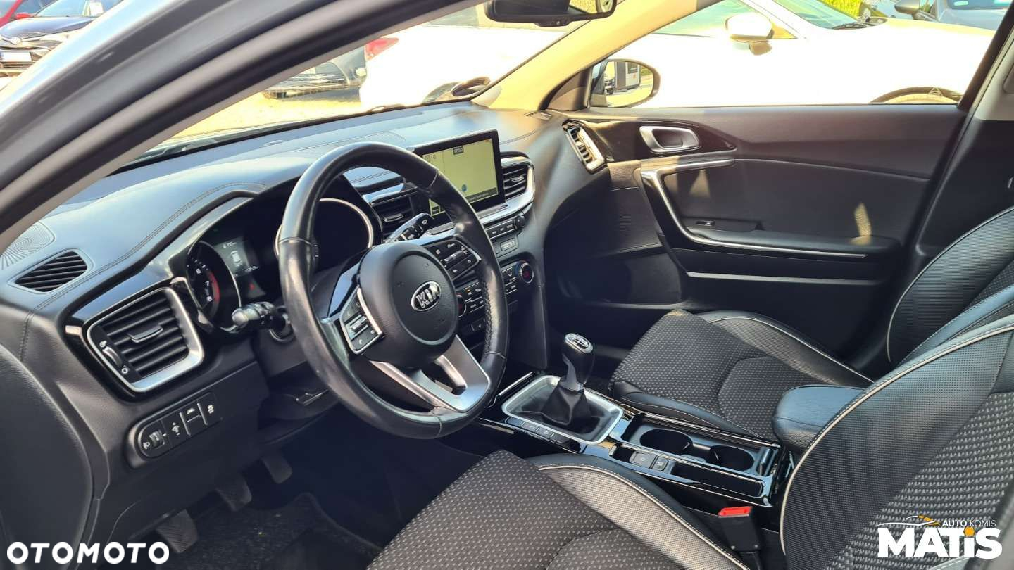 Kia Ceed - 18