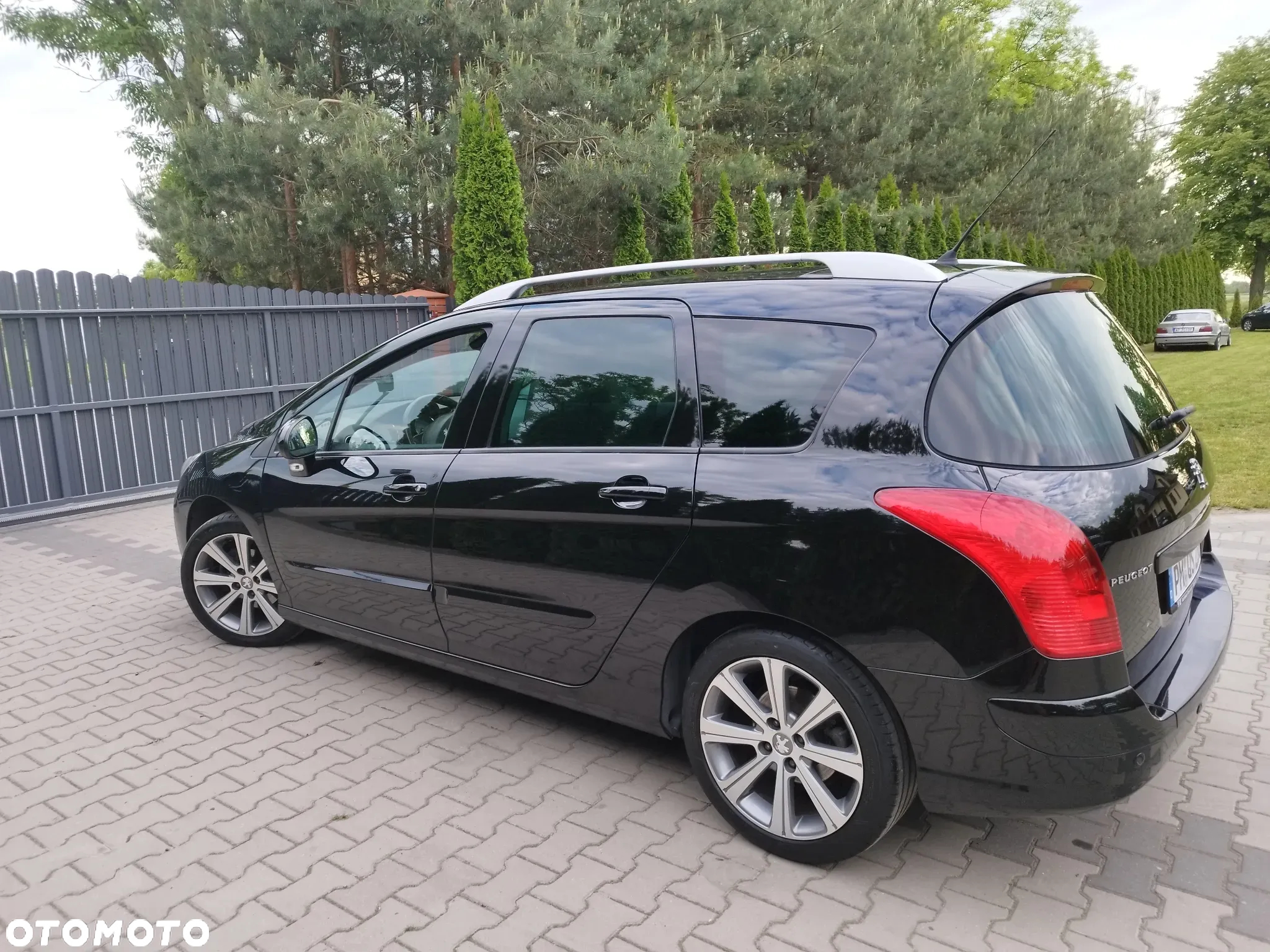 Peugeot 308 SW HDi FAP 110 EGS6 Premium - 17