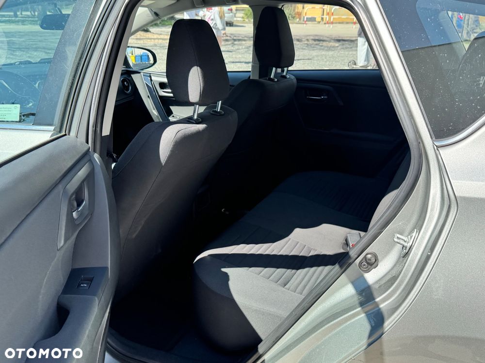 Toyota Auris 1.6 Premium MS - 39