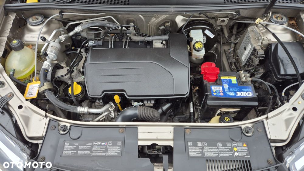 Dacia Sandero 1.2 16V 75 Celebration - 16