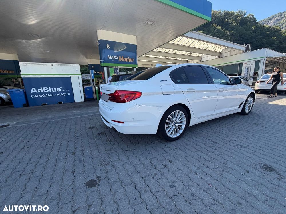BMW Seria 5 530i AT - 9