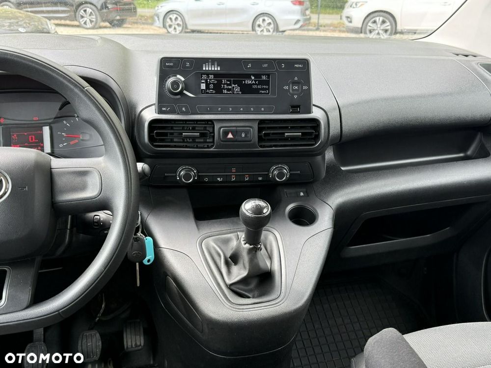 Toyota Proace City - 24