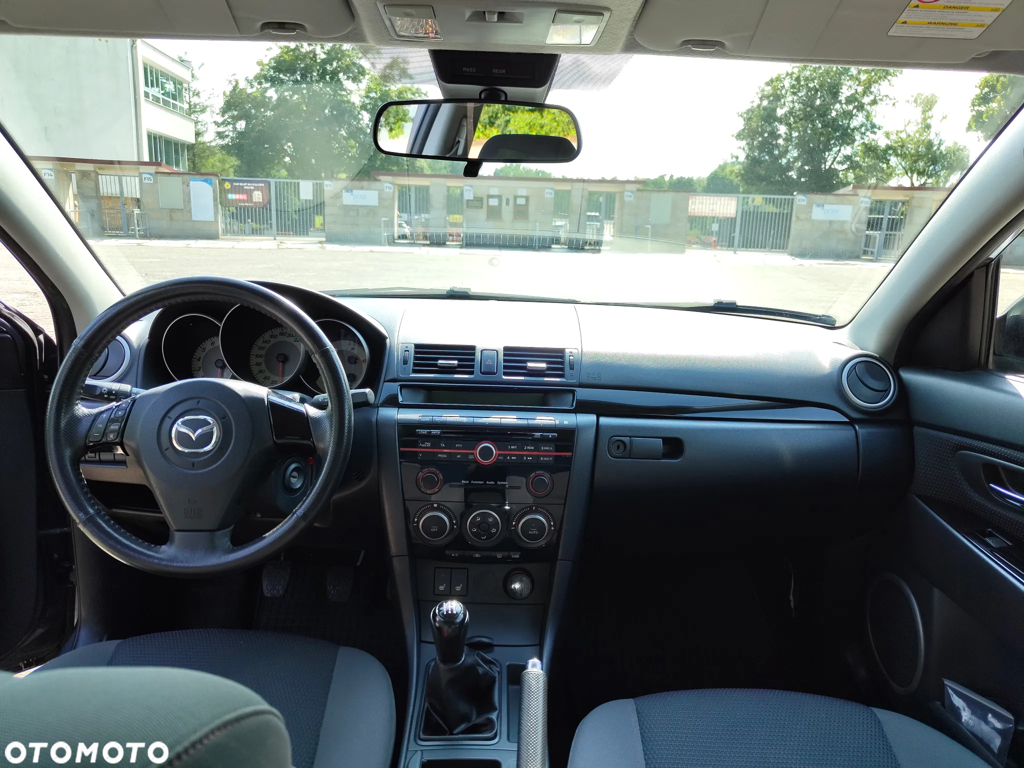 Mazda 3 - 10