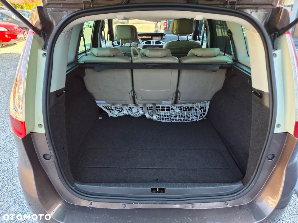Renault Grand Scenic - 18