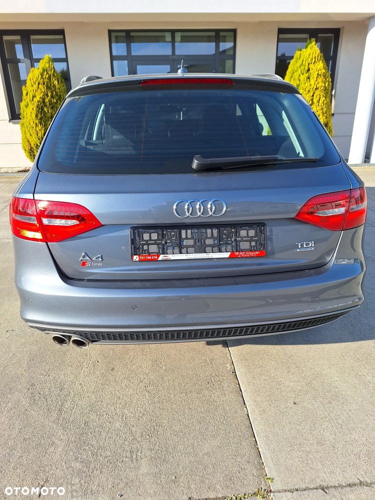 Audi A4 Avant 2.0 TDI DPF clean diesel quattro S tronic S line Sportpaket - 2