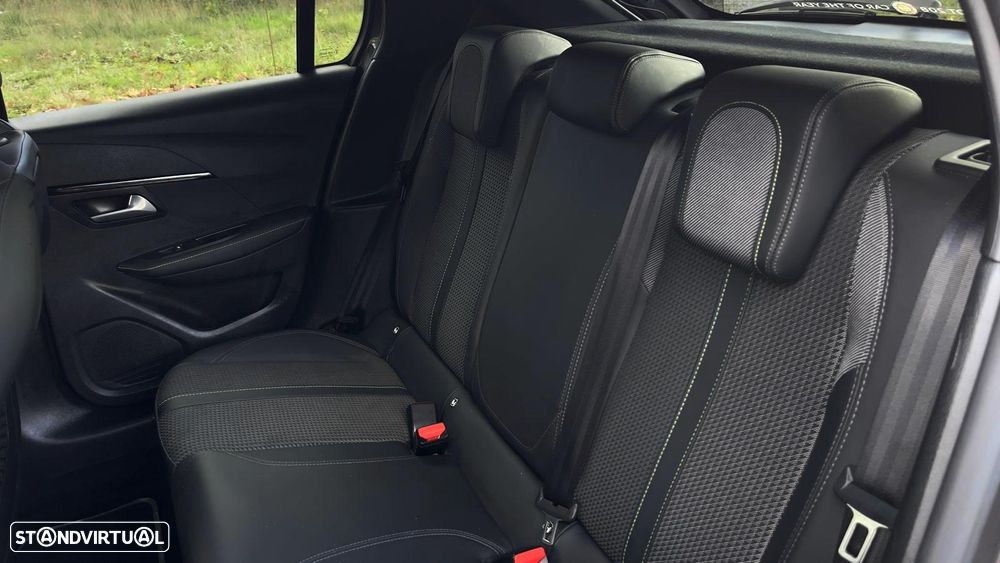 Peugeot 208 1.2 PureTech GT Line EAT8 - 25