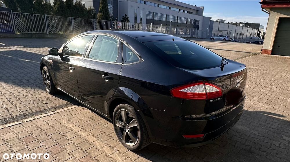 Ford Mondeo 2.0 Gold X - 28