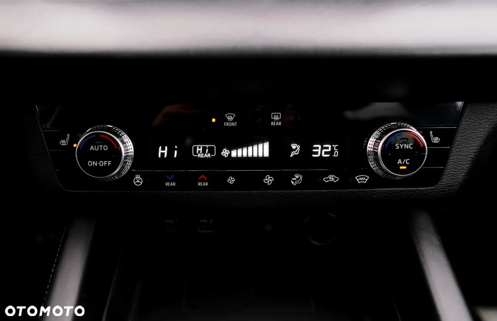 Mitsubishi Outlander - 27