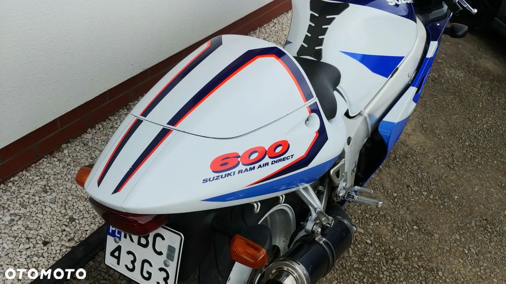 Suzuki GSX-R - 7