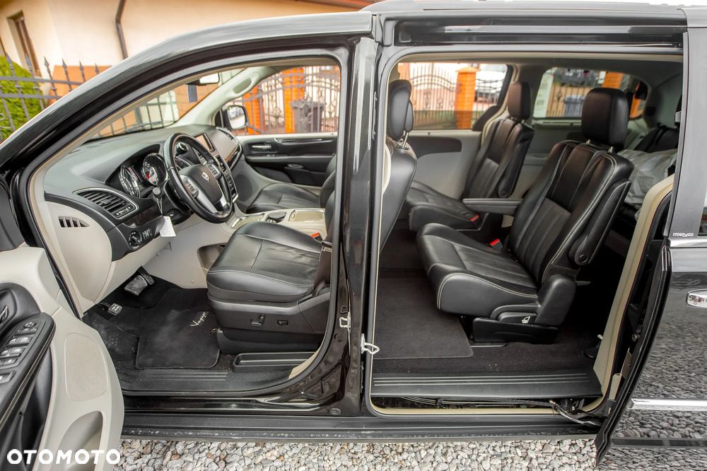 Lancia Voyager 2.8CRD Platinum - 20