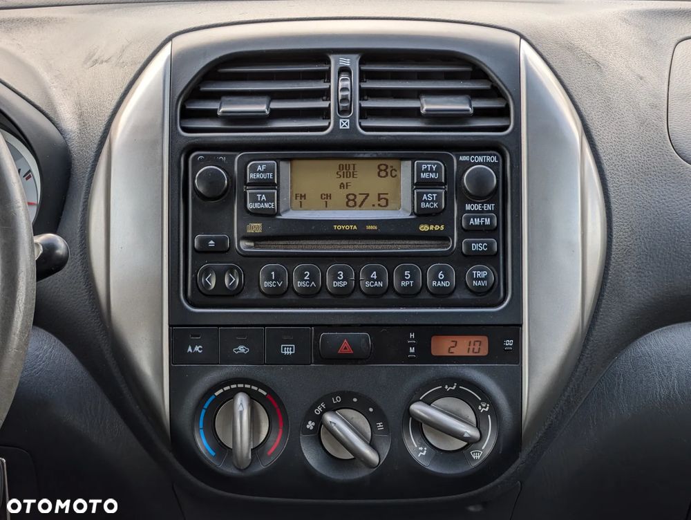 Toyota RAV4 4x2 - 32