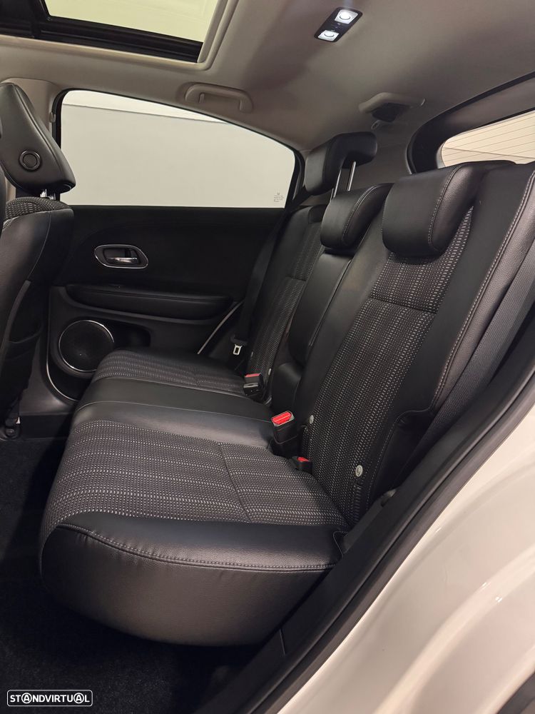 Honda HR-V 1.5 i-VTEC Executive CVT - 11