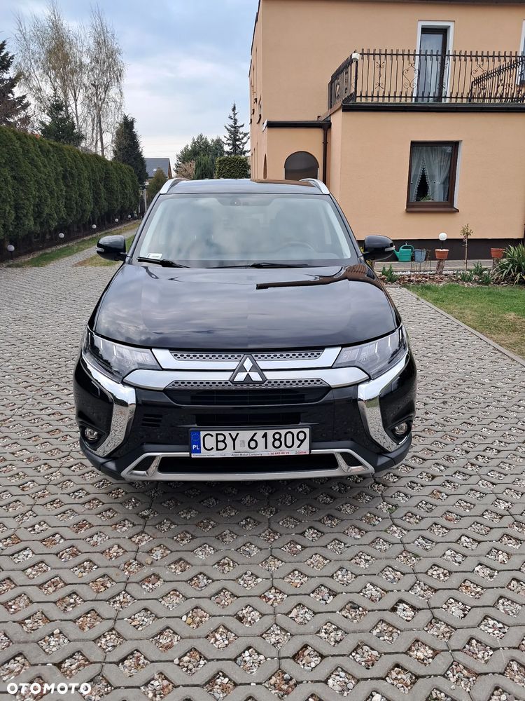 Mitsubishi Outlander 2.0 City Style 2WD - 2