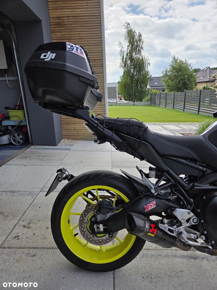 Yamaha MT - 9