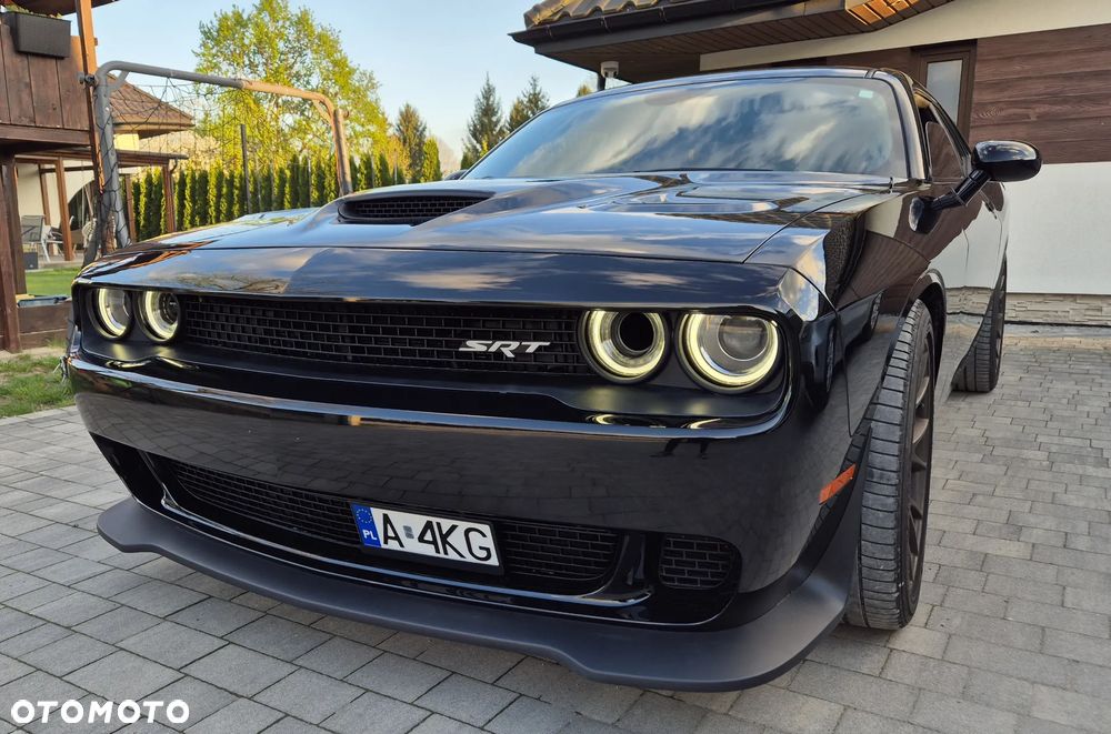 Dodge Challenger 6.2 Hellcat - 12