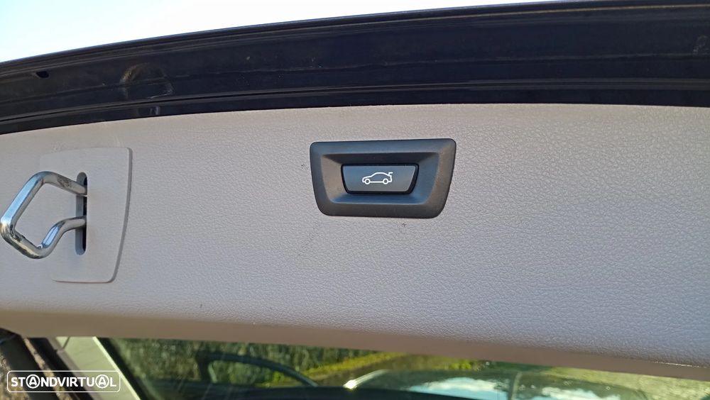 BMW 320 d Line Sport - 8