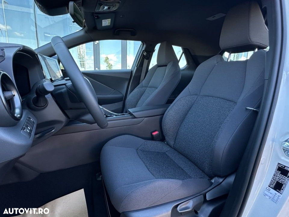 Toyota C-HR - 12