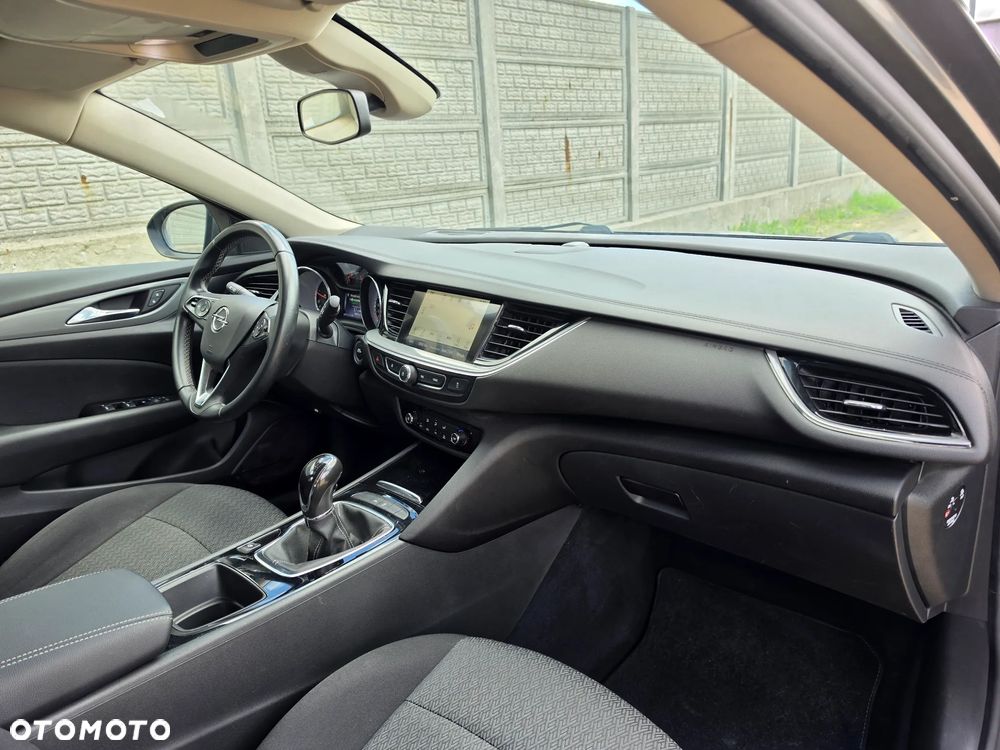 Opel Insignia - 11