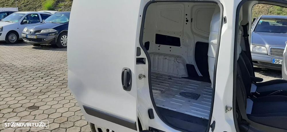 Fiat Fiorino 1.3 MJET SX - 27