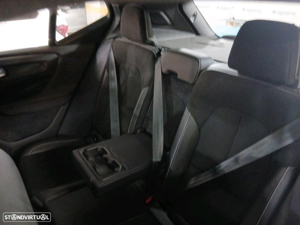 Volvo XC 40 1.5 T5 PHEV R-Design - 8