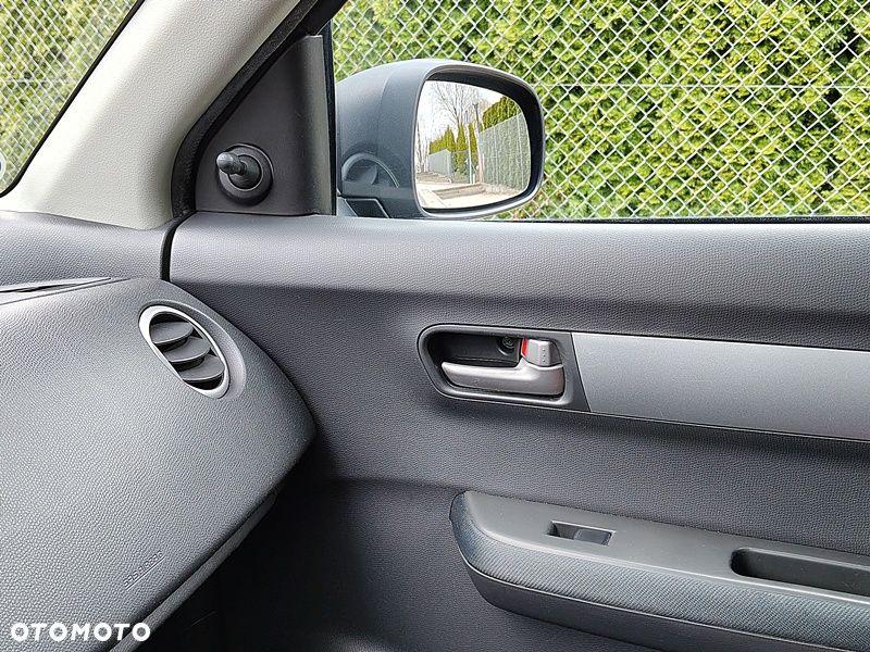 Suzuki Swift 1.3 Comfort - 22