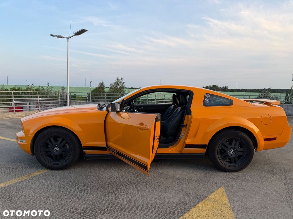Ford Mustang - 22