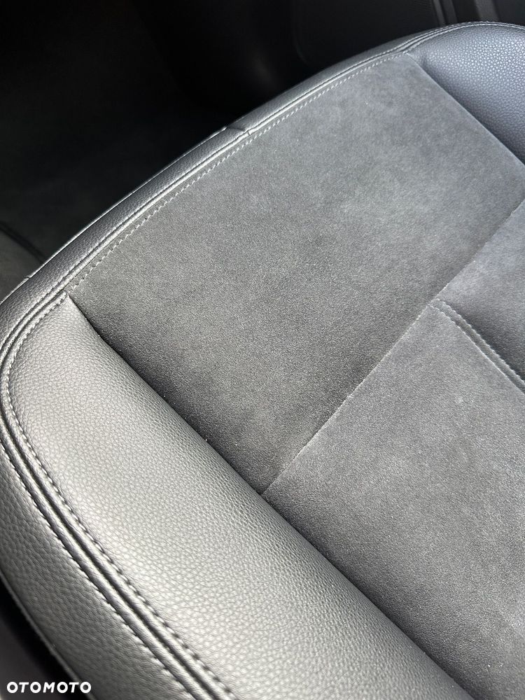 Porsche Macan Standard - 15