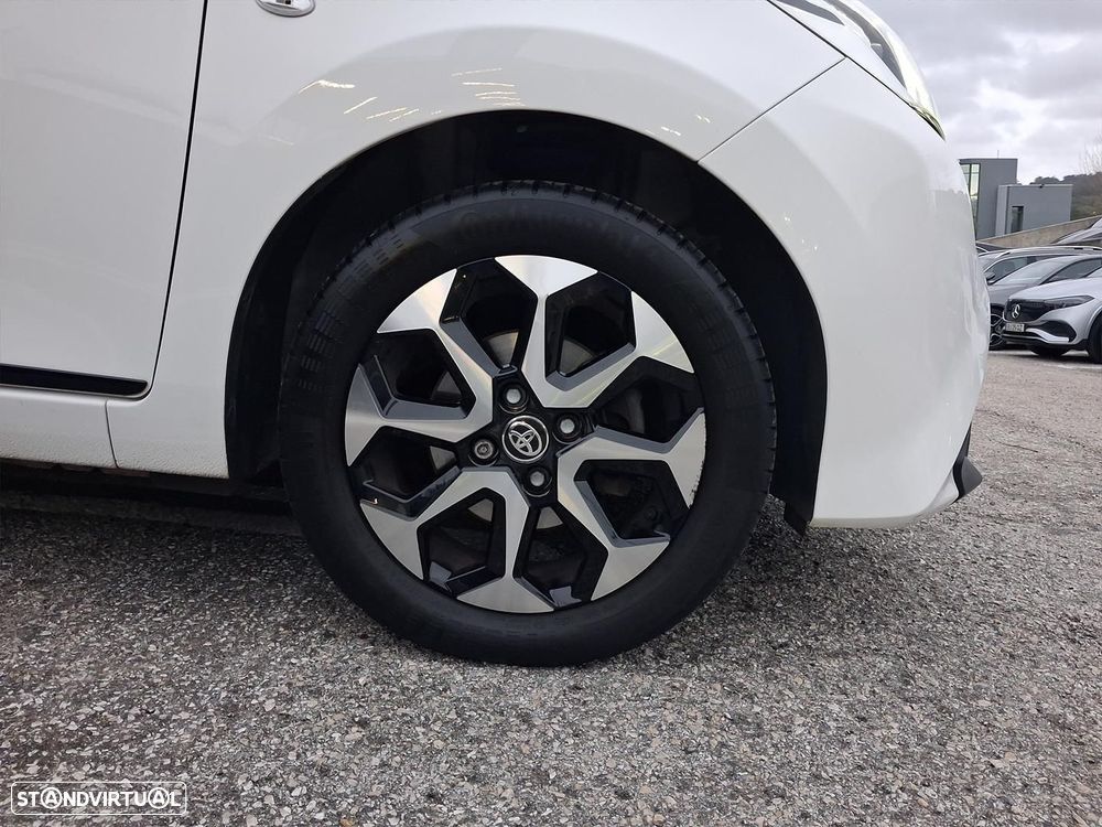 Toyota Aygo 1.0 X-Play - 4