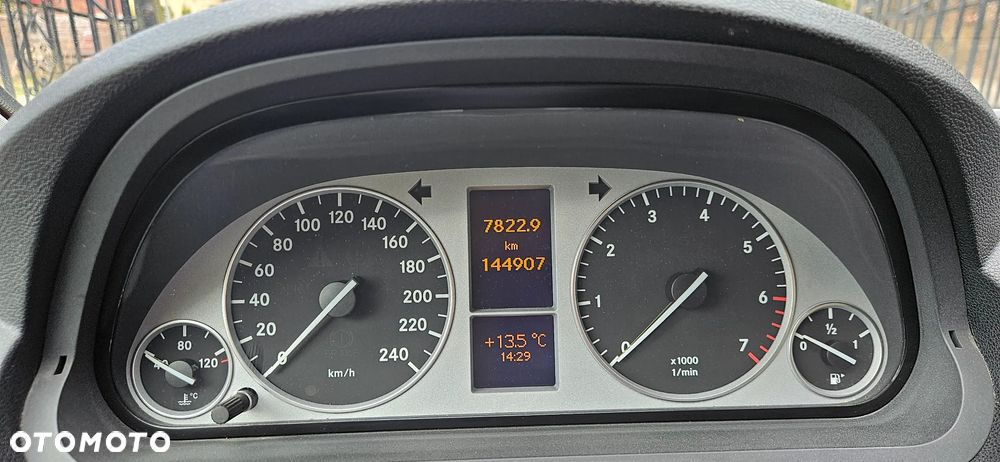 Mercedes-Benz Klasa B 180 BlueEFFICIENCY SPORT EDITION - 14