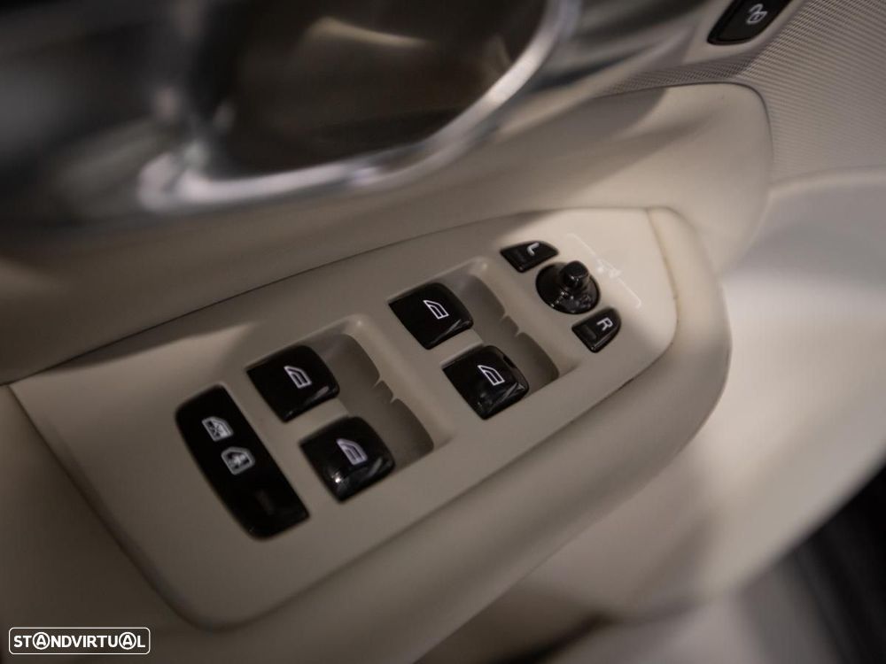 Volvo XC 90 2.0 T8 PHEV Inscription AWD - 16