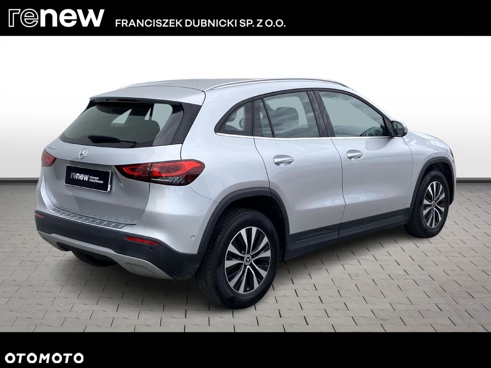 Mercedes-Benz GLA 200 - 5
