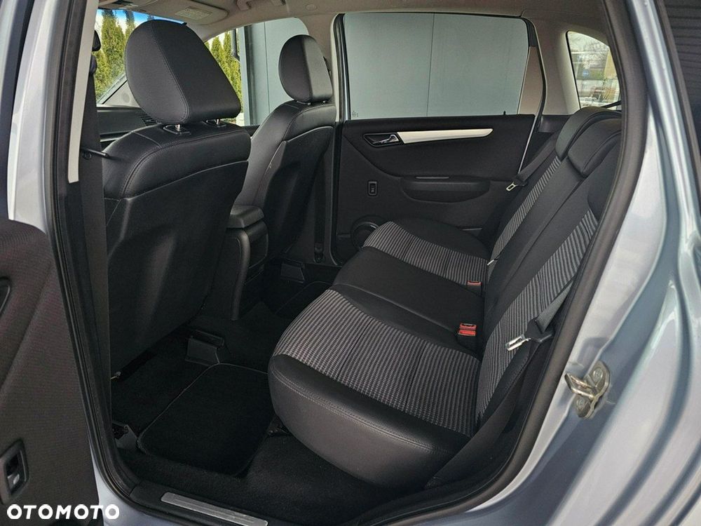 Mercedes-Benz Klasa B - 21