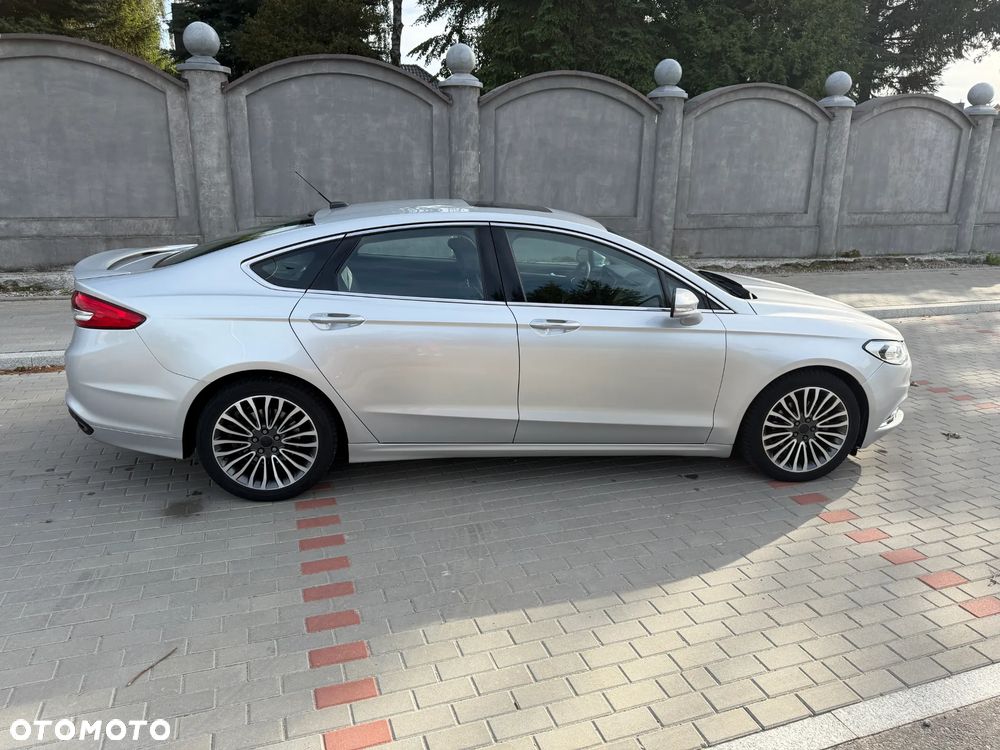 Ford Fusion - 11