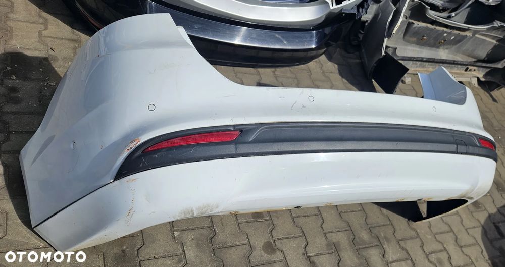 Ford Mondeo MK5 zderzak tył tylny  HB - 1
