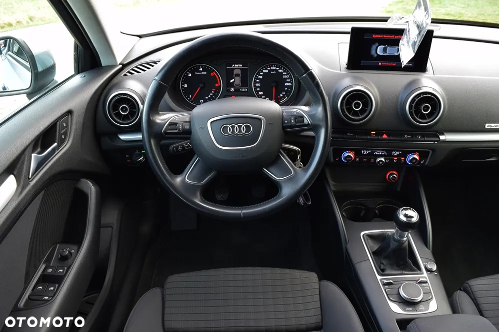 Audi A3 2.0 TDI Sportback (clean diesel) quattro Ambiente - 31