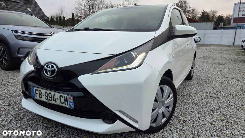 Toyota Aygo x-play Edition-S - 12